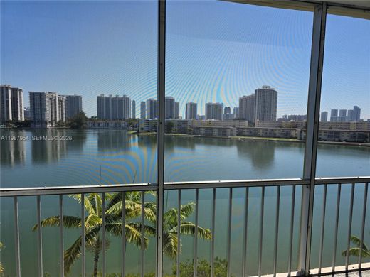 Residential complexes in Aventura, Miami-Dade