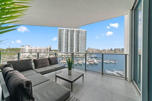 Residential complexes in North Miami Beach, Miami-Dade