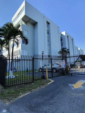 Residential complexes in Miami, Miami-Dade