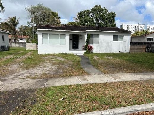 Villa in West Miami, Miami-Dade
