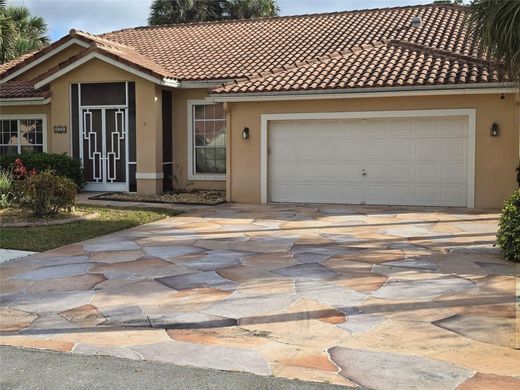 Villa in Lauderhill, Broward County