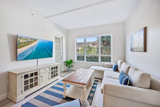 Residential complexes in Jupiter, Palm Beach