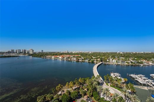 Kamienica w Miami, Miami-Dade County