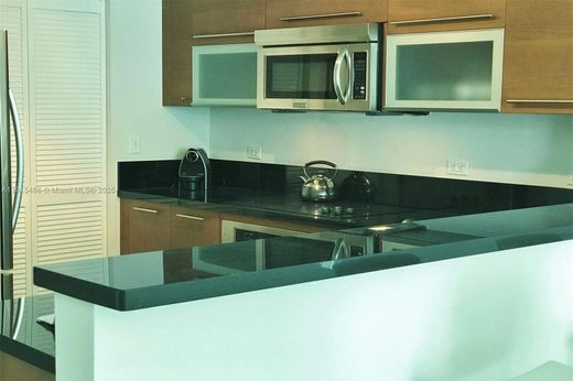 ‏בניין ב  מיאמי, Miami-Dade County