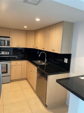 Residential complexes in North Miami, Miami-Dade