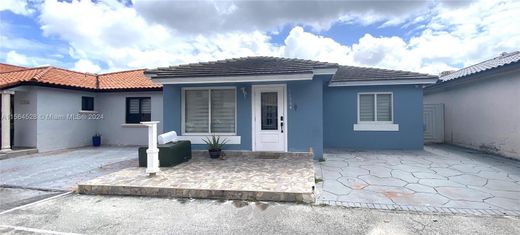 Villa in Sweetwater, Miami-Dade