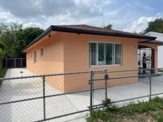 ‏וילה ב  Miami Gardens, Miami-Dade County