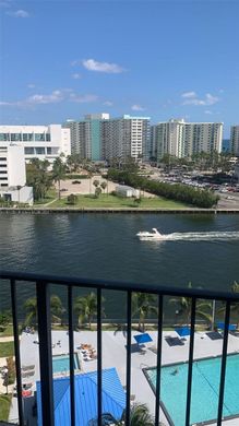 Complesso residenziale a Hallandale Beach, Broward County