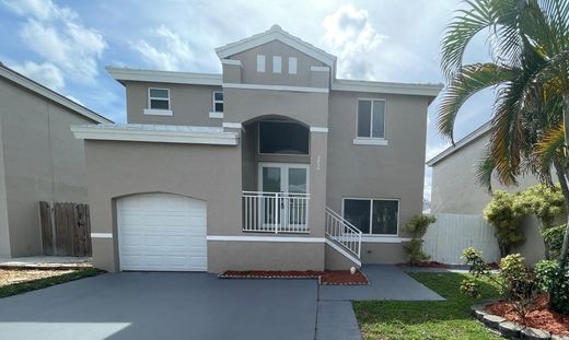 Villa in Margate, Broward County