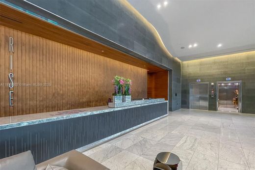 Komplex apartman Miami, Miami-Dade County