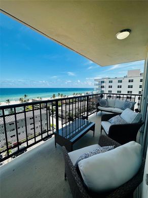 Residential complexes in Hollywood, Broward County