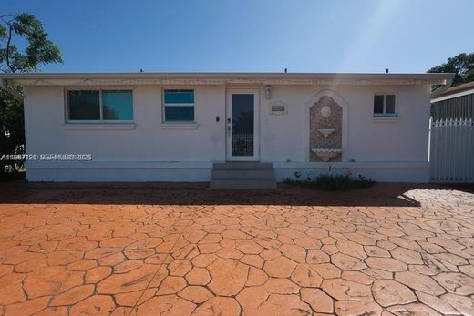 Villa a Hialeah, Miami-Dade County