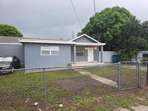 Villa in Miami Heights Trailer Park, Miami-Dade County
