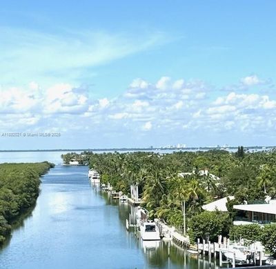 Residential complexes in Key Biscayne, Miami-Dade