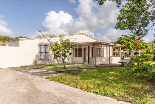 Casa adosada en Miami Gardens, Miami-Dade County