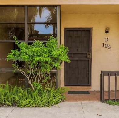 Residential complexes in Miami, Miami-Dade