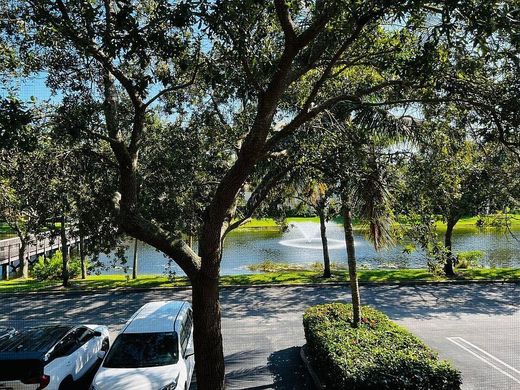 Residential complexes in Palm Beach Gardens, Palm Beach