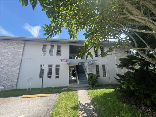 Complexes résidentiels à South Miami, Comté de Miami-Dade