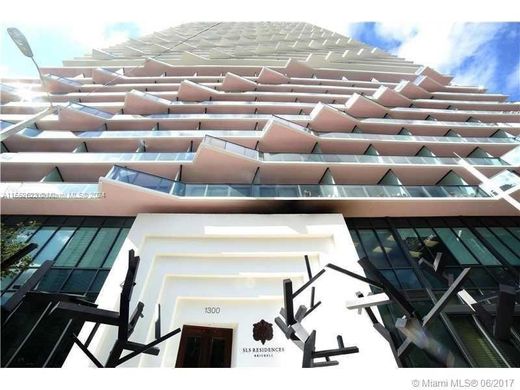 Komplex apartman Miami, Miami-Dade County