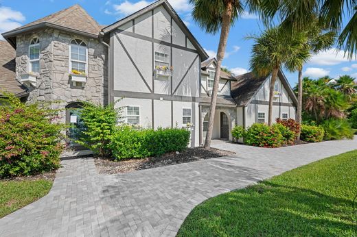 Villa in Hutchinson Island South, Saint Lucie County