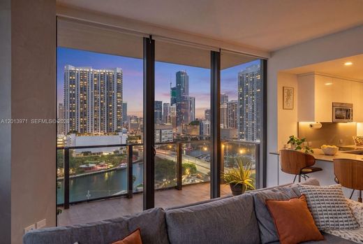Residential complexes in Miami, Miami-Dade