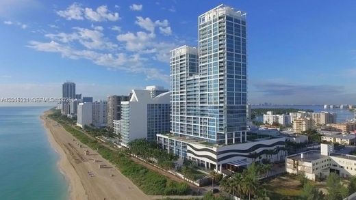 Residential complexes in Miami Beach, Miami-Dade
