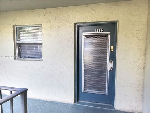 Wohnkomplexe in North Lauderdale, Broward County