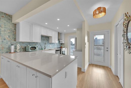 公寓楼  Pompano Beach, Broward County