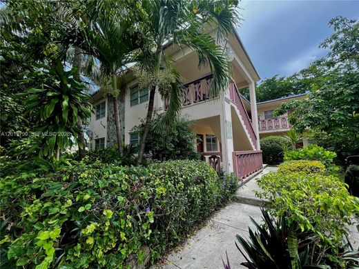 Residential complexes in Miami, Miami-Dade