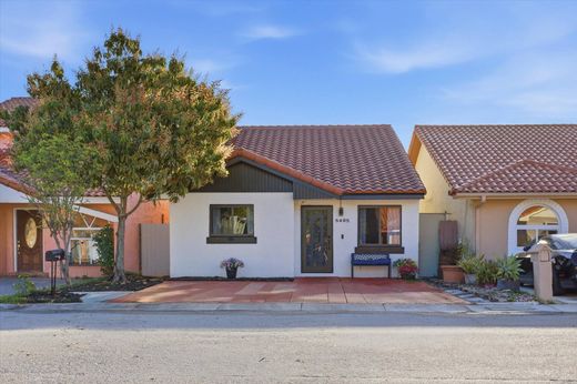 Villa Hialeah, Miami-Dade County