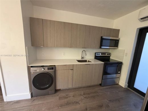 Complesso residenziale a Miami, Miami-Dade County