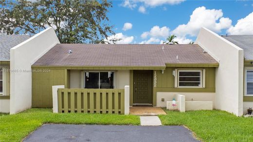 Townhouse in Kendall Lakes, Miami-Dade