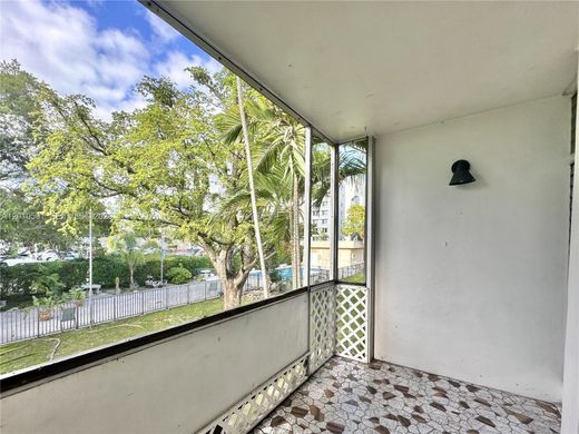 Residential complexes in Miami, Miami-Dade
