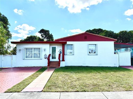 Villa in Hialeah, Miami-Dade