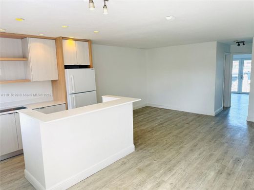 ‏בניין ב  North Miami, Miami-Dade County