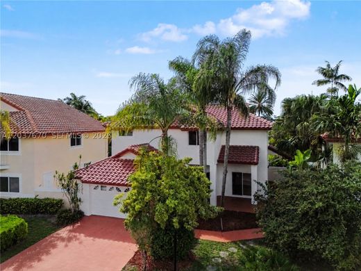 Villa - Doral, Miami-Dade County