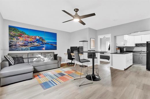 Complesso residenziale a Bay Harbor Islands, Miami-Dade County