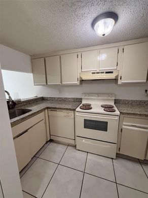 Residential complexes in Hialeah Gardens, Miami-Dade