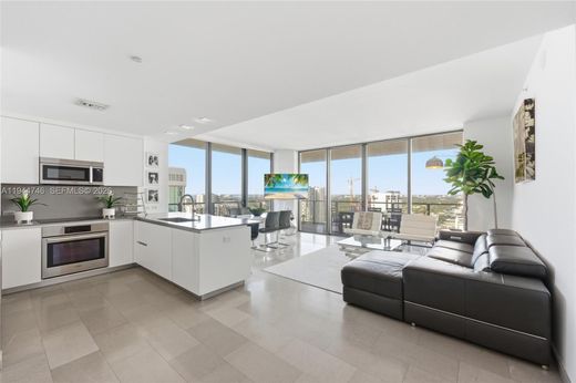 Residential complexes in Miami, Miami-Dade