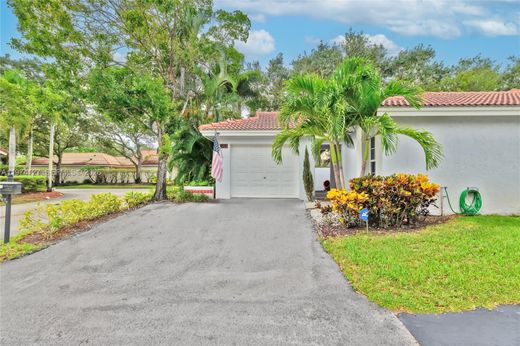 Villa - Weston, Broward County