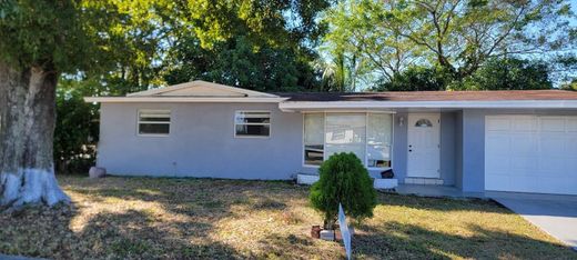 Villa in Pembroke Pines, Broward County