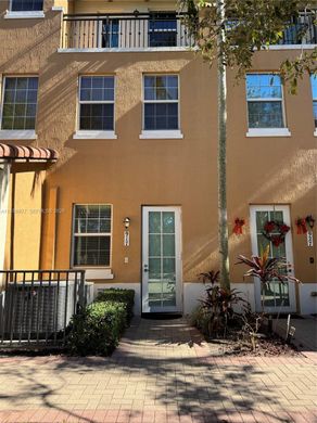 Жилой комплекс, Pembroke Pines, Broward County