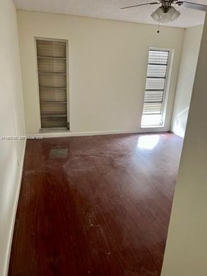 Kamienica w Lauderdale Lakes, Broward County