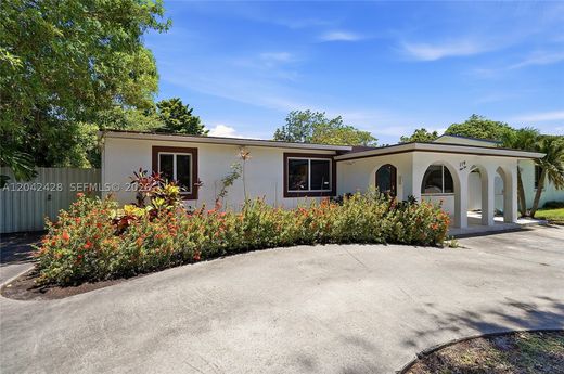 Villa in North Miami, Miami-Dade