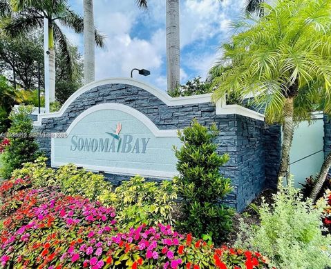 Townhouse in Riviera Beach, Palm Beach