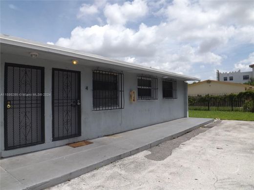 Wohnkomplexe in Opa-locka, Miami-Dade County