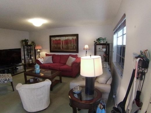 Residential complexes in Delray Beach, Palm Beach