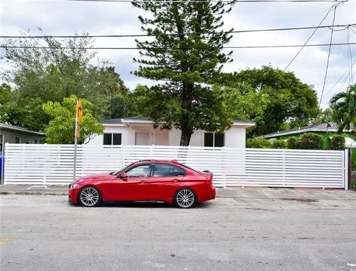 Villa in Miami, Miami-Dade County