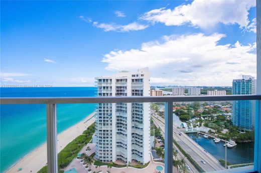 Residential complexes in Sunny Isles Beach, Miami-Dade