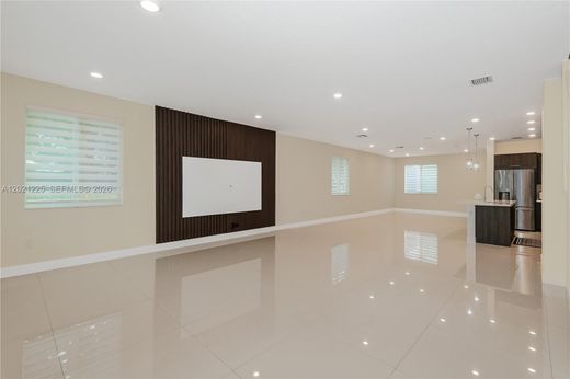 Townhouse - Doral, Miami-Dade County